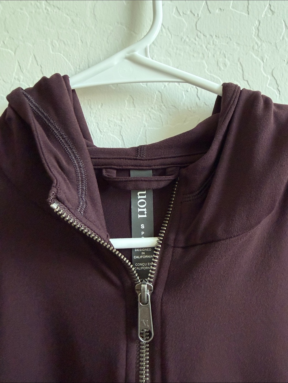 Vuori Halo Modern Full Zip Hoodie Raisin Size Small - Picture 6 of 9